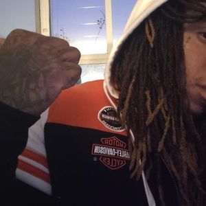 Meet your Posher, Taye